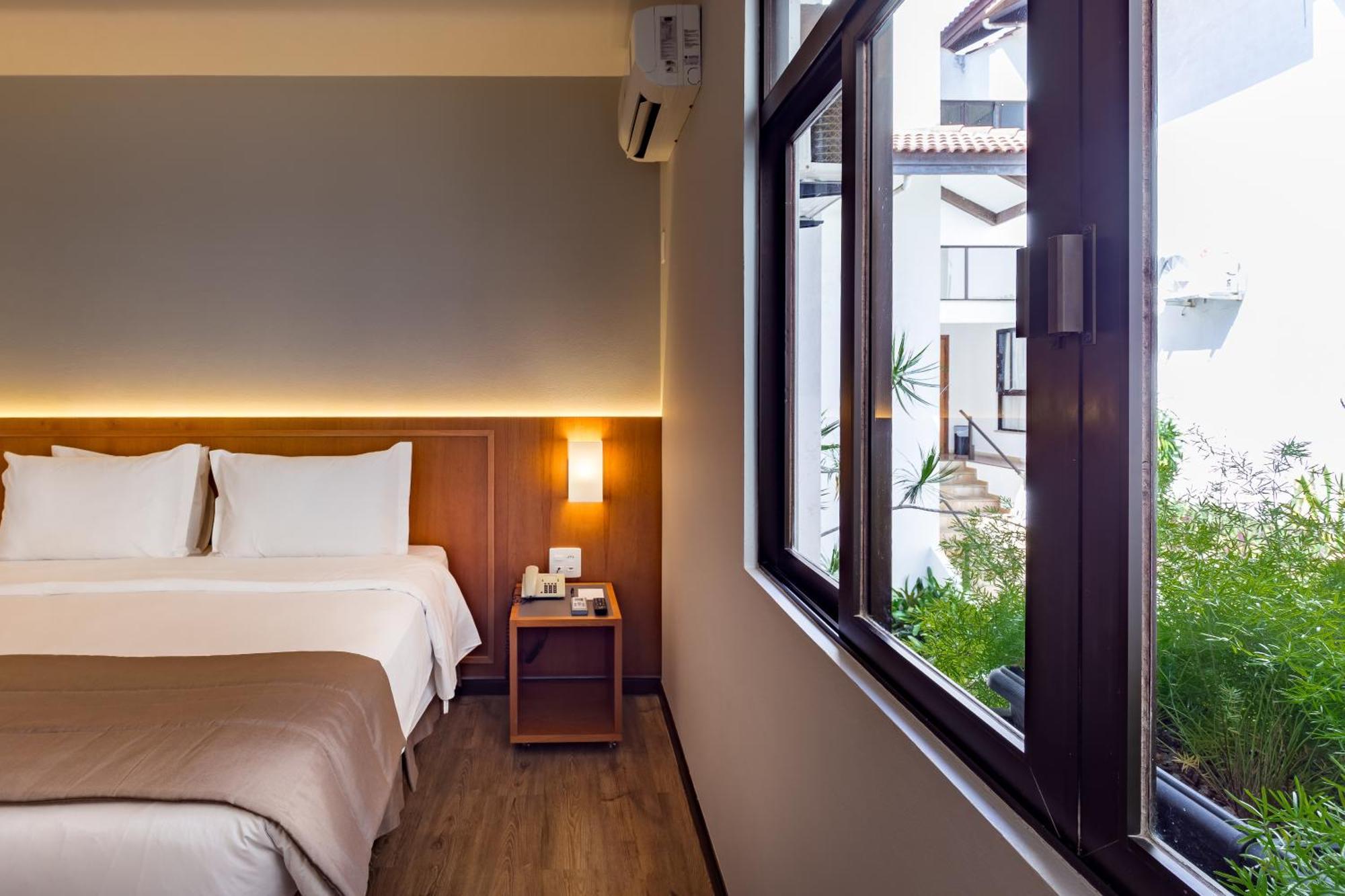 Monthez Hotel & Eventos Brusque Eksteriør bilde